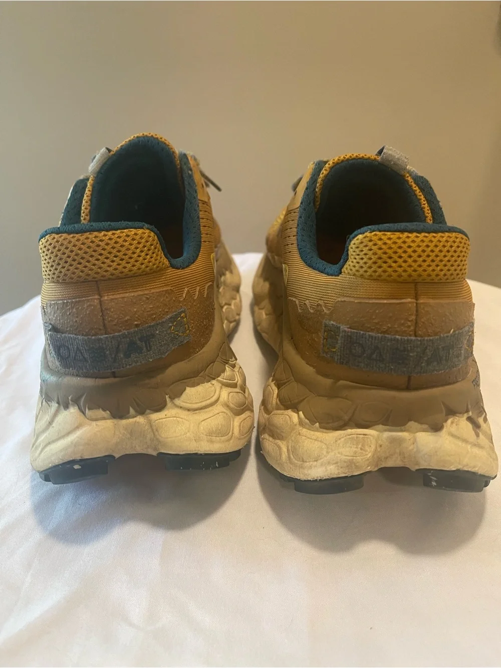 New Balance Men's fresh foam x more trail v-3 in butterscotch color Shoes -